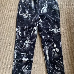 DOLLSKILL Greek/roman print pants jeans size L